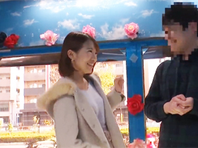 超カワイイ彼女を弱っちい彼氏から寝取って本当のピストン味あわせるｗ美少女素人顔射ナンパのエロ動画