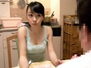 泣きながら抵抗するJK妹を中出しレイプする鬼畜兄！女子校生美少女中出しレイプ近親相姦のアダルト動画│ピンクの穴