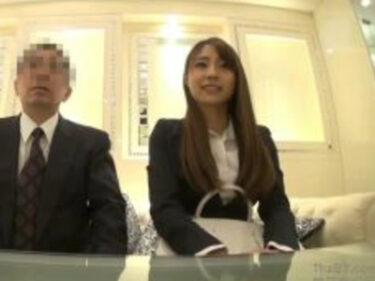 芸能人みたいなルックスの激カワOLが上司と混浴→お互い発情し中出しパコに発展！お姉さん痴女OL中出しのアダルト動画