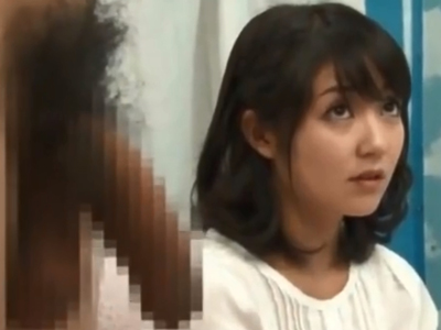 あまりの巨根に手コキだけのはずが中出しパコ許しちゃった素人さんｗ素人美少女痴女中出しのアダルト動画