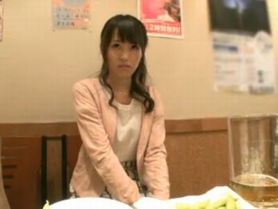 美しすぎる若妻さんが悩みながらもAV出演→目隠しアブノーマルSEXで旦那チンポより感じて大絶叫素人人妻のアダルト動画