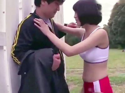 夏合宿にやってきた美乳女子陸上部員たちの汗だく中出しファック巨乳美少女中出しのエロ動画