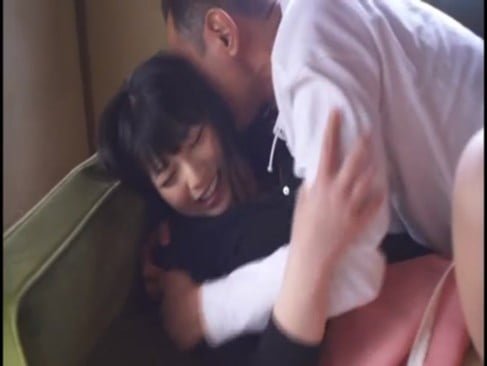 人妻の上原亜衣が嫁に逃げられた売れない画家に襲われ中出しレイプされるｗ巨乳人妻中出し顔射レイプのセックス動画