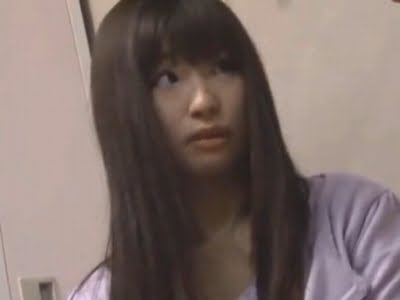 新米の女教師が生徒と一線を越えてしまうｗ女教師顔射の無料AV動画