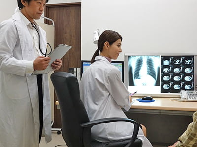 気遣いを好意と勘違いした童貞が美しい女医を力ずくレイプ巨乳熟女レイプ長谷川秋子のAV無料動画