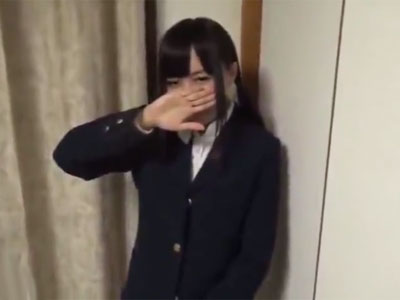 制服姿のままの帰宅途中JKがおっさんとの円光パコで中出しされて着床アクメ素人女子校生美少女中出しのエロ無料動画