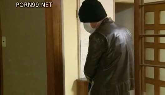 素人妻が泥酔している間にレイプ魔にレイプされる素人人妻レイプの無料エロ動画