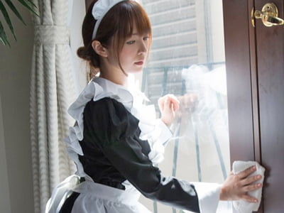 ご主人様の匂いでオナニーしちゃう世間知らずメイドお姉さんコスプレ大橋未久のエロ動画