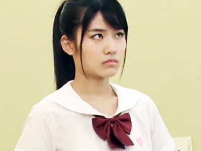 声が出せない空間でサイレントレイプされて痙攣イキしちゃう制服美少女女子校生美少女イラマチオレイプのアダルト動画