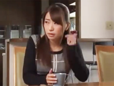 レイプ動画をネタに脅され修理業者の性処理玩具に成り下がる若妻人妻レイプのアダルト動画