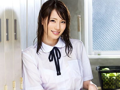 ずぶ濡れになった美少女JKと部室で遭遇してスケベなことに発展ｗ女子校生美少女コスプレ顔射フェラの無料ポルノ動画