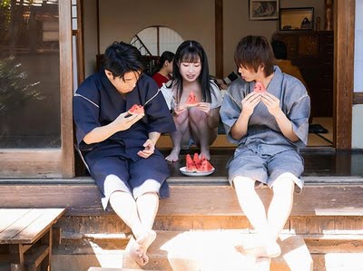 3年ぶりに帰ってきた従妹は親戚一同を誘惑する小悪魔痴女に成長ｗ美少女ロリ痴女コスプレ近親相姦朝田ひまりのエロ動画