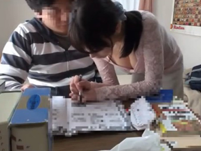 ビッグおっぱいな家庭教師を押し倒して中出しレイプ巨乳素人お姉さん家庭教師中出しレイプのポルノ動画