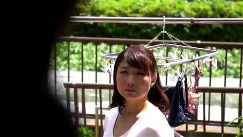 性欲が強過ぎて母親に好き放題する息子を受け入れてしまう人妻熟女フェラ顔射のアダルト動画