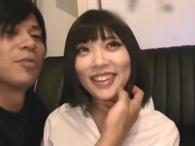 クラブでナンパしたゆるかわ女子大生を自宅に連れ込み3P！素人美少女ハメ撮りナンパ3Pの無料エロ動画