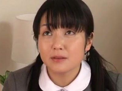 純粋無垢な娘を自らの手で汚す変態親父美少女中出し近親相姦の無料エロ動画