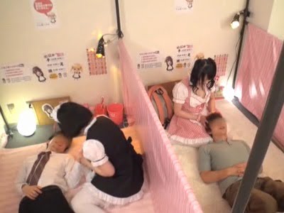 メイドリフレの禁断裏オプ→隣の客に絶対聞こえる大声で本番顔射サービスｗ美少女コスプレ顔射のアダルト動画