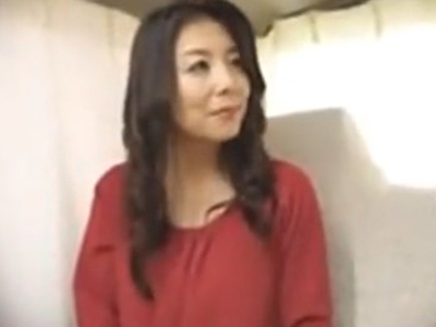 キスで完全発情する淫乱熟女にザーメン中出しごっつぁんゴール！素人人妻熟女中出しのポルノ動画