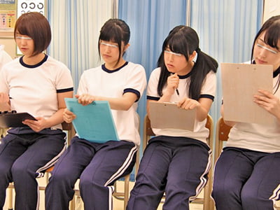 JKの身体測定で乳首をこねくり回してチンポで膣内検査するニセ医者巨乳女子校生美少女のAV無料動画