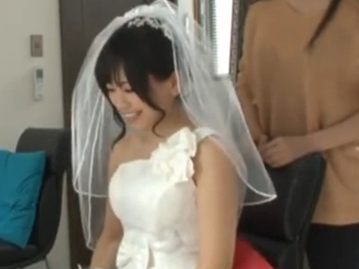ウェディングドレス姿のまま他人にレイプされちゃう花嫁さん素人人妻顔射レイプのセクシー動画│ピンクの穴