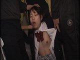 集団レイプされてしまい強制アクメが止まらない美少女JK！女子校生中出しのアダルト動画