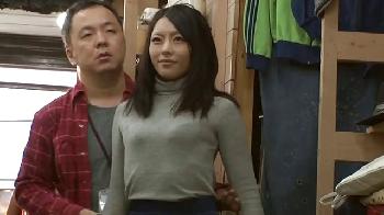 スタイル抜群の美人奥さんが生ハメされてアクメ堕ち！お姉さん人妻顔射レイプのアダルト動画