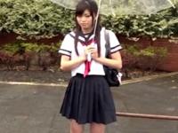 抵抗するも義父に強引にハメられる美少女すぎる女子校生！顔射近親相姦のアダルト動画