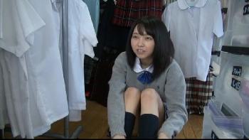 洋服を売りに行っただけなのに店長にレイプハメ撮りされるJK！女子校生美少女のアダルト動画