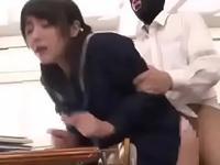 透明人間に日々狩られていく美少女JKたち！素人レイプ女子校生乱交のエロ動画
