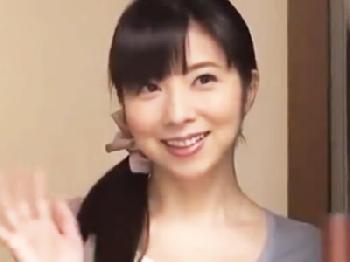 ストーカーと化した教え子に自宅まで押しかけられて中出しレイプされる女教師！のエロ動画