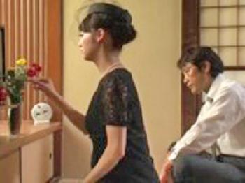 喪服の女を緊縛＆宙吊りにしてがっつり中出し！人妻近親相姦のエロ動画