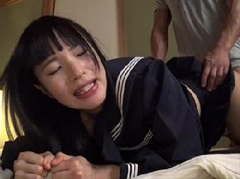 学級委員の品行方正な黒髪美形少女の正体はSEXでしか自分を満たせない援●女子でした…！美少女中出しフェラ顔射女子校生3Pのアダルト動画