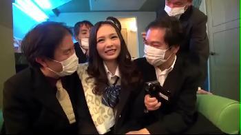 フェラチオチオだけ…と言われた美形少女女子校生→もちろんそれだけで終わるはずがありません！美少女中出し素人乱交パイパンのアダルト動画