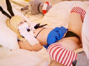 艦●れの島風に変身した貧乳美少女コスプレイヤーが提督の精子を中出し搾精!!！素人フェラパイパンのエロ動画