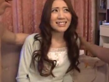 3Pファックを許しちゃうを美女複数肉棒でハメ倒し！お姉さん痴女前田かおりのアダルト動画