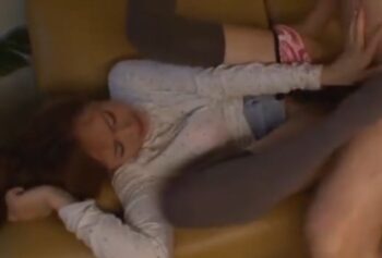 美人妻が鬼畜男に強引にチンポ挿入されて逃げ切れずにそのままレイプ